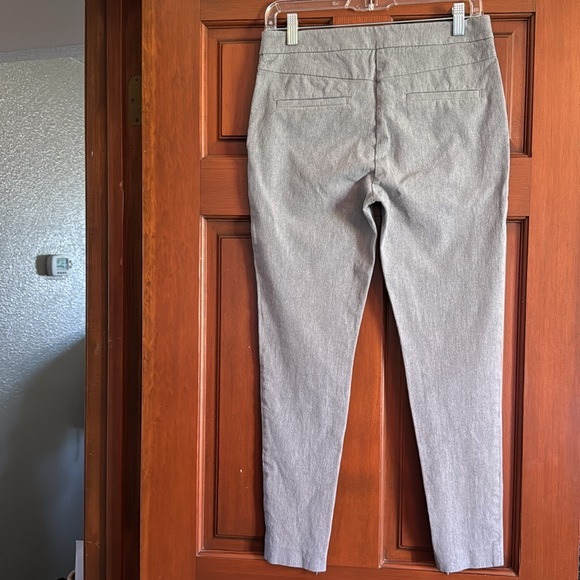 Ann Taylor Medium Grey Pants size 4. Cotton/Rayon/Spandex blend. - Picture 2 of 12
